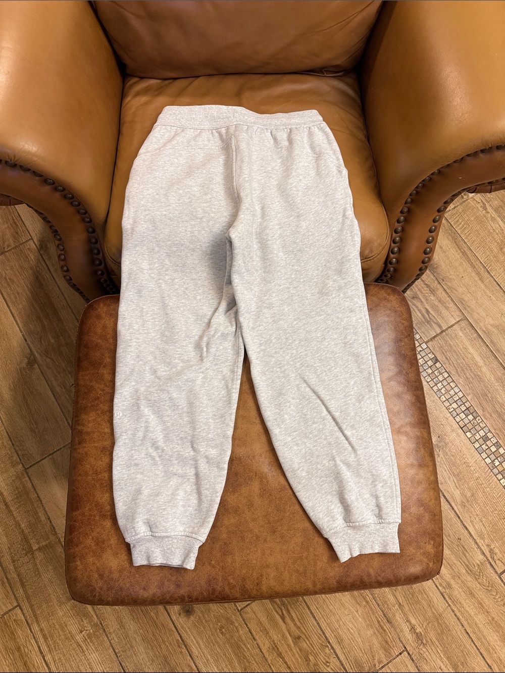 Lululemon Scuba High-Rise Relaxed Jogger Sz 6 Heathered Core Ultra Light Grey - Picture 4 of 8